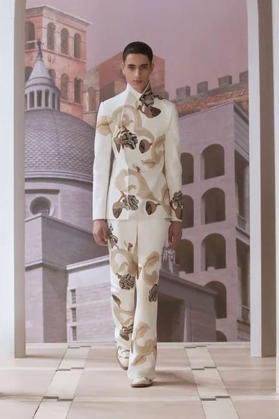 Look 6